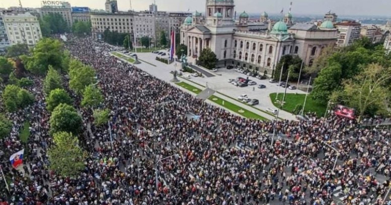 NADA: Poziv na sveopšti bunt protiv kriminalnog režima Aleksandra Vučića